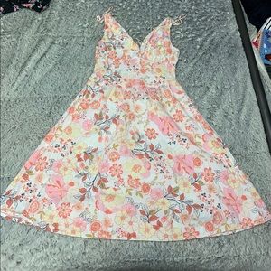 ✨3 for 20✨Early 2000’s Floral Sun Dress